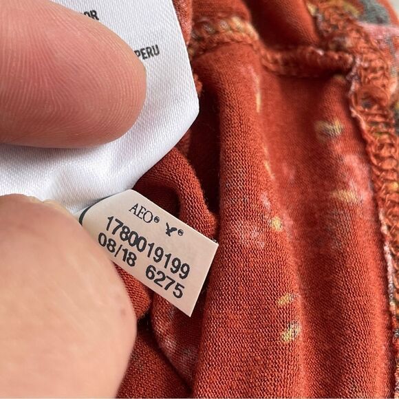 Lot of American Eagle Outfitters - Raw Hem Jean Shorts Halter Tank & Peasant Top - Picture 13 of 16